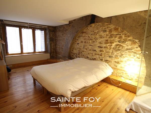 2020235 image2 - Sainte Foy Immobilier - Ce sont des agences immobilières dans l'Ouest Lyonnais spécialisées dans la location de maison ou d'appartement et la vente de propriété de prestige.