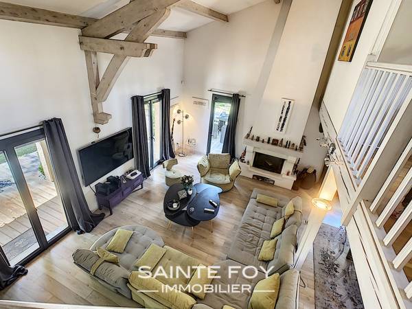 2020273 image9 - Sainte Foy Immobilier - Ce sont des agences immobilières dans l'Ouest Lyonnais spécialisées dans la location de maison ou d'appartement et la vente de propriété de prestige.