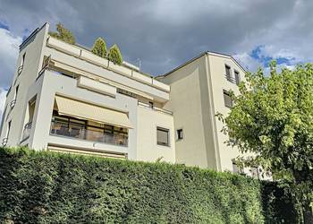 2020307 image1 - Sainte Foy Immobilier - Ce sont des agences immobilières dans l'Ouest Lyonnais spécialisées dans la location de maison ou d'appartement et la vente de propriété de prestige.