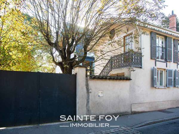 2020345 image7 - Sainte Foy Immobilier - Ce sont des agences immobilières dans l'Ouest Lyonnais spécialisées dans la location de maison ou d'appartement et la vente de propriété de prestige.