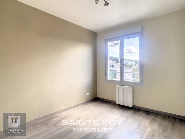 2020351 image8 - Sainte Foy Immobilier - Ce sont des agences immobilières dans l'Ouest Lyonnais spécialisées dans la location de maison ou d'appartement et la vente de propriété de prestige.