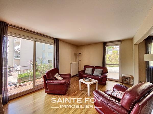 2020359 image3 - Sainte Foy Immobilier - Ce sont des agences immobilières dans l'Ouest Lyonnais spécialisées dans la location de maison ou d'appartement et la vente de propriété de prestige.