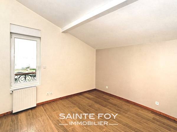 2020369 image7 - Sainte Foy Immobilier - Ce sont des agences immobilières dans l'Ouest Lyonnais spécialisées dans la location de maison ou d'appartement et la vente de propriété de prestige.