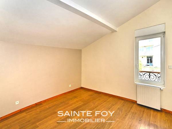 2020369 image8 - Sainte Foy Immobilier - Ce sont des agences immobilières dans l'Ouest Lyonnais spécialisées dans la location de maison ou d'appartement et la vente de propriété de prestige.