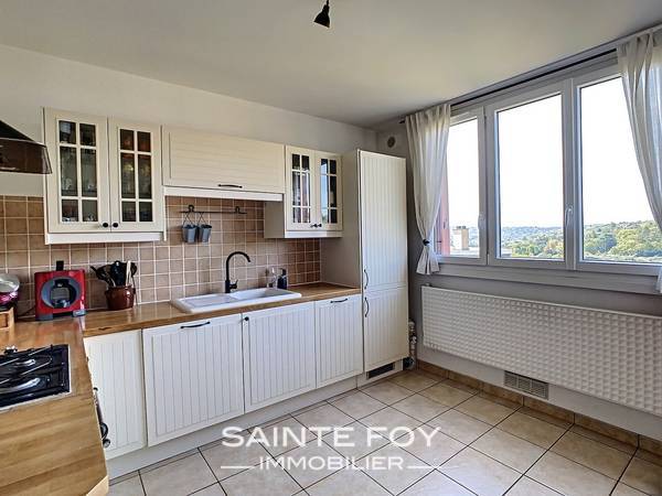 2020370 image4 - Sainte Foy Immobilier - Ce sont des agences immobilières dans l'Ouest Lyonnais spécialisées dans la location de maison ou d'appartement et la vente de propriété de prestige.