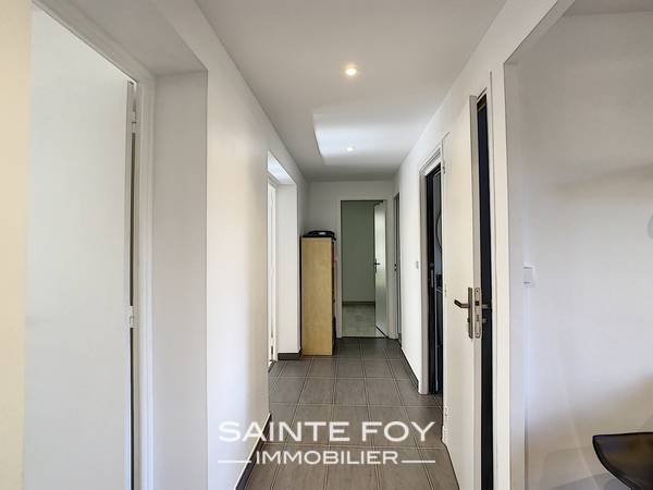 2020374 image3 - Sainte Foy Immobilier - Ce sont des agences immobilières dans l'Ouest Lyonnais spécialisées dans la location de maison ou d'appartement et la vente de propriété de prestige.