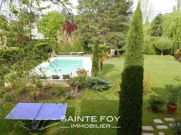 13621 image10 - Sainte Foy Immobilier - Ce sont des agences immobilières dans l'Ouest Lyonnais spécialisées dans la location de maison ou d'appartement et la vente de propriété de prestige.