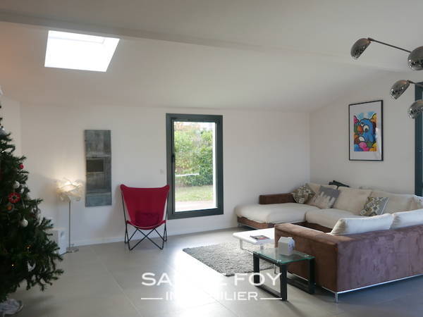 2019937 image2 - Sainte Foy Immobilier - Ce sont des agences immobilières dans l'Ouest Lyonnais spécialisées dans la location de maison ou d'appartement et la vente de propriété de prestige.