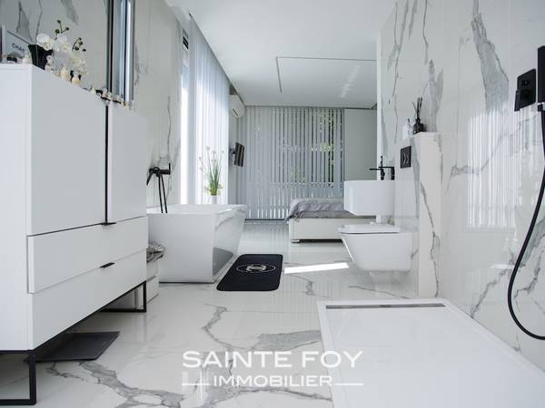 2020264 image6 - Sainte Foy Immobilier - Ce sont des agences immobilières dans l'Ouest Lyonnais spécialisées dans la location de maison ou d'appartement et la vente de propriété de prestige.