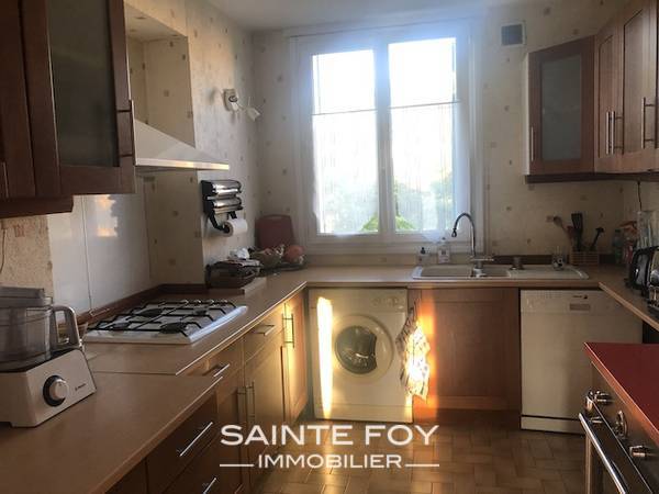 2020395 image4 - Sainte Foy Immobilier - Ce sont des agences immobilières dans l'Ouest Lyonnais spécialisées dans la location de maison ou d'appartement et la vente de propriété de prestige.