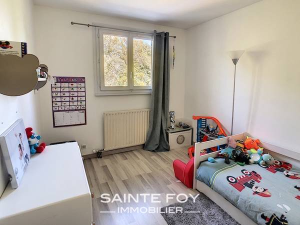 2020390 image6 - Sainte Foy Immobilier - Ce sont des agences immobilières dans l'Ouest Lyonnais spécialisées dans la location de maison ou d'appartement et la vente de propriété de prestige.
