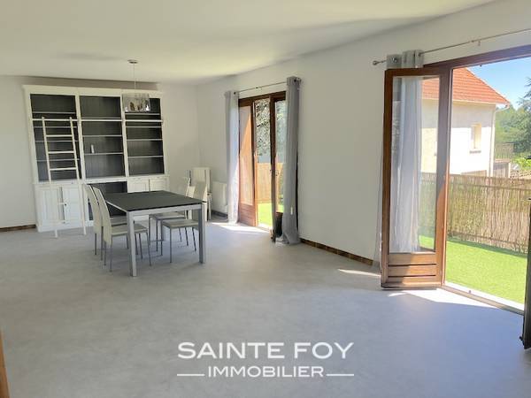 2020442 image3 - Sainte Foy Immobilier - Ce sont des agences immobilières dans l'Ouest Lyonnais spécialisées dans la location de maison ou d'appartement et la vente de propriété de prestige.