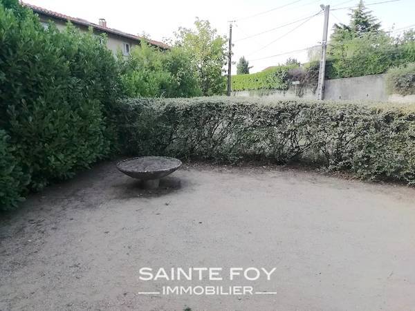 2020442 image9 - Sainte Foy Immobilier - Ce sont des agences immobilières dans l'Ouest Lyonnais spécialisées dans la location de maison ou d'appartement et la vente de propriété de prestige.