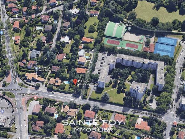 2020030 image10 - Sainte Foy Immobilier - Ce sont des agences immobilières dans l'Ouest Lyonnais spécialisées dans la location de maison ou d'appartement et la vente de propriété de prestige.