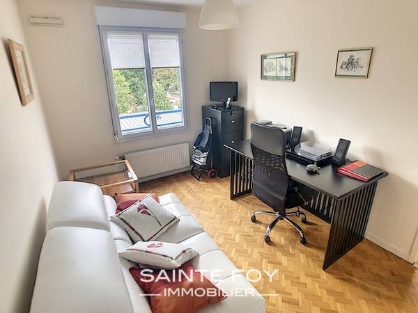2020350 image6 - Sainte Foy Immobilier - Ce sont des agences immobilières dans l'Ouest Lyonnais spécialisées dans la location de maison ou d'appartement et la vente de propriété de prestige.
