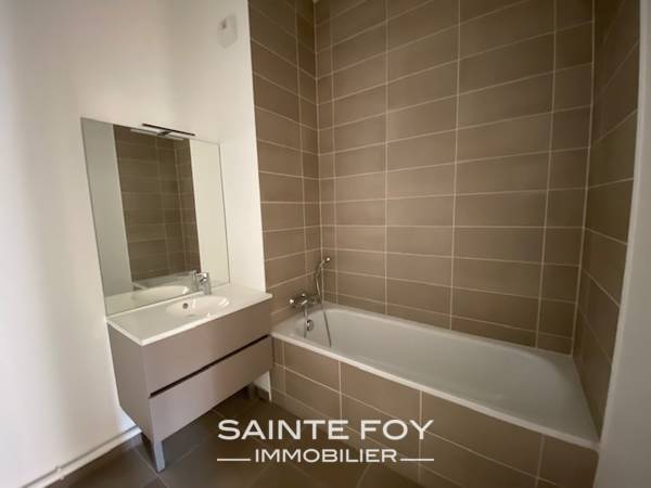 2020396 image8 - Sainte Foy Immobilier - Ce sont des agences immobilières dans l'Ouest Lyonnais spécialisées dans la location de maison ou d'appartement et la vente de propriété de prestige.