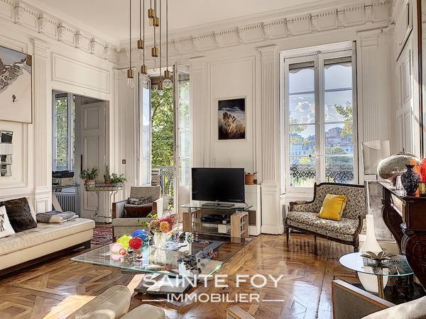 2020391 image3 - Sainte Foy Immobilier - Ce sont des agences immobilières dans l'Ouest Lyonnais spécialisées dans la location de maison ou d'appartement et la vente de propriété de prestige.