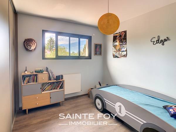 2020354 image8 - Sainte Foy Immobilier - Ce sont des agences immobilières dans l'Ouest Lyonnais spécialisées dans la location de maison ou d'appartement et la vente de propriété de prestige.