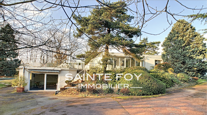 2020357 image1 - Sainte Foy Immobilier - Ce sont des agences immobilières dans l'Ouest Lyonnais spécialisées dans la location de maison ou d'appartement et la vente de propriété de prestige.