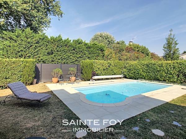 2020443 image10 - Sainte Foy Immobilier - Ce sont des agences immobilières dans l'Ouest Lyonnais spécialisées dans la location de maison ou d'appartement et la vente de propriété de prestige.