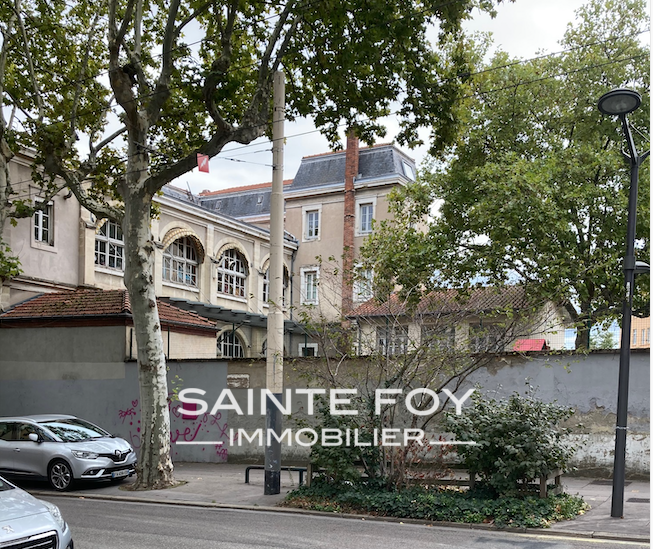 2020452 image1 - Sainte Foy Immobilier - Ce sont des agences immobilières dans l'Ouest Lyonnais spécialisées dans la location de maison ou d'appartement et la vente de propriété de prestige.