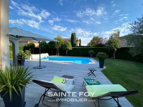 2020431 image3 - Sainte Foy Immobilier - Ce sont des agences immobilières dans l'Ouest Lyonnais spécialisées dans la location de maison ou d'appartement et la vente de propriété de prestige.