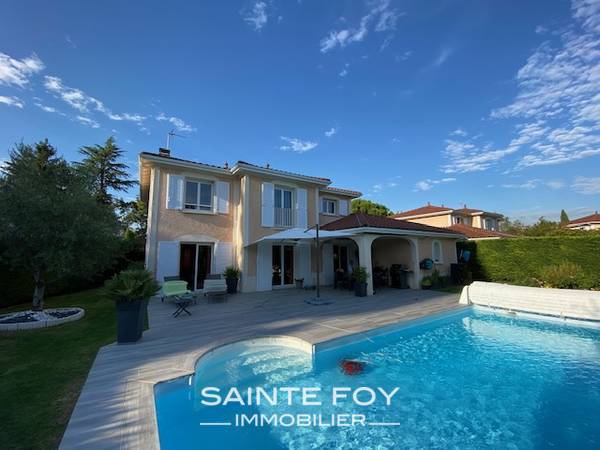 2020431 image10 - Sainte Foy Immobilier - Ce sont des agences immobilières dans l'Ouest Lyonnais spécialisées dans la location de maison ou d'appartement et la vente de propriété de prestige.