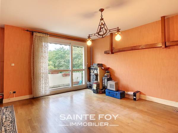 2020453 image2 - Sainte Foy Immobilier - Ce sont des agences immobilières dans l'Ouest Lyonnais spécialisées dans la location de maison ou d'appartement et la vente de propriété de prestige.