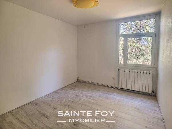 2020079 image5 - Sainte Foy Immobilier - Ce sont des agences immobilières dans l'Ouest Lyonnais spécialisées dans la location de maison ou d'appartement et la vente de propriété de prestige.