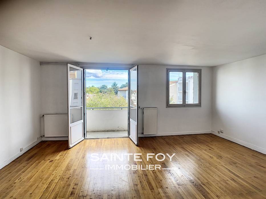 2020504 image1 - Sainte Foy Immobilier - Ce sont des agences immobilières dans l'Ouest Lyonnais spécialisées dans la location de maison ou d'appartement et la vente de propriété de prestige.