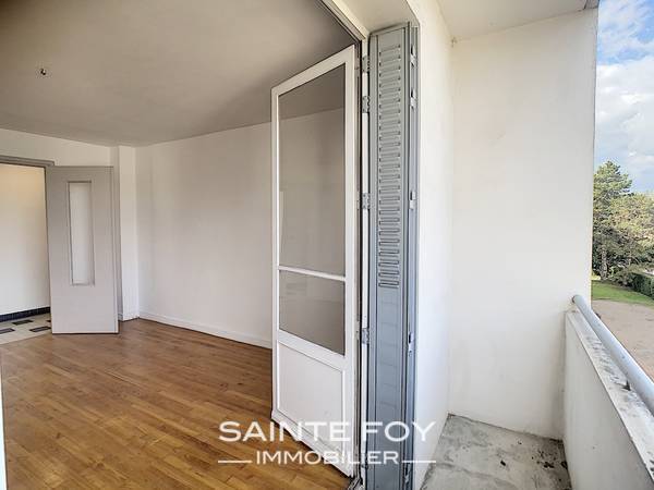 2020504 image3 - Sainte Foy Immobilier - Ce sont des agences immobilières dans l'Ouest Lyonnais spécialisées dans la location de maison ou d'appartement et la vente de propriété de prestige.