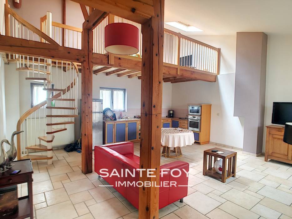 2021015 image1 - Sainte Foy Immobilier - Ce sont des agences immobilières dans l'Ouest Lyonnais spécialisées dans la location de maison ou d'appartement et la vente de propriété de prestige.