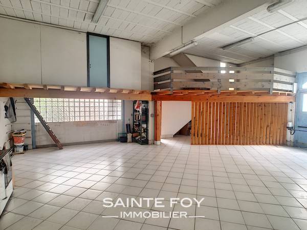 2021015 image8 - Sainte Foy Immobilier - Ce sont des agences immobilières dans l'Ouest Lyonnais spécialisées dans la location de maison ou d'appartement et la vente de propriété de prestige.