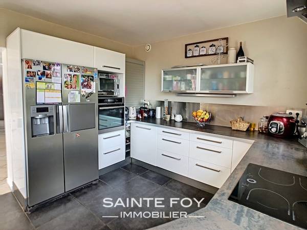 2019990 image4 - Sainte Foy Immobilier - Ce sont des agences immobilières dans l'Ouest Lyonnais spécialisées dans la location de maison ou d'appartement et la vente de propriété de prestige.