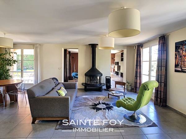 2020394 image2 - Sainte Foy Immobilier - Ce sont des agences immobilières dans l'Ouest Lyonnais spécialisées dans la location de maison ou d'appartement et la vente de propriété de prestige.