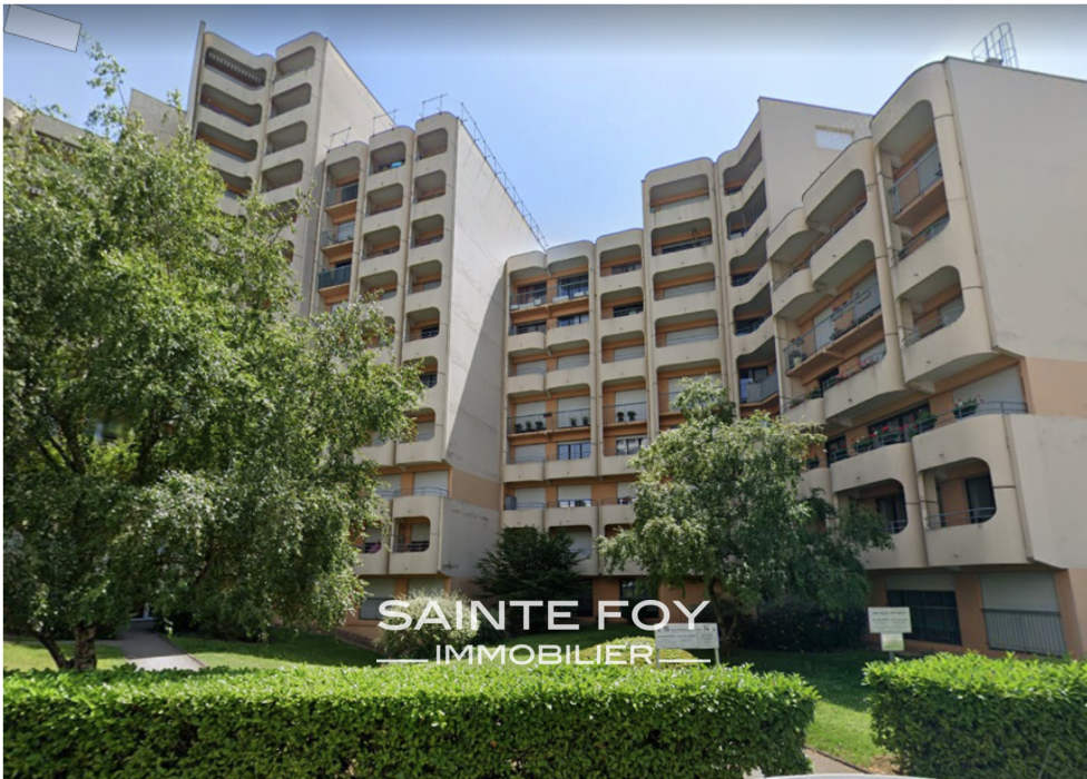 2020121 image1 - Sainte Foy Immobilier - Ce sont des agences immobilières dans l'Ouest Lyonnais spécialisées dans la location de maison ou d'appartement et la vente de propriété de prestige.