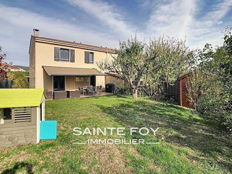 2020493 image1 - Sainte Foy Immobilier - Ce sont des agences immobilières dans l'Ouest Lyonnais spécialisées dans la location de maison ou d'appartement et la vente de propriété de prestige.
