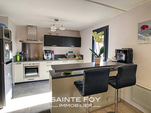 2020493 image4 - Sainte Foy Immobilier - Ce sont des agences immobilières dans l'Ouest Lyonnais spécialisées dans la location de maison ou d'appartement et la vente de propriété de prestige.