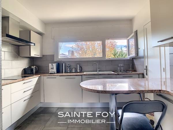 2021030 image4 - Sainte Foy Immobilier - Ce sont des agences immobilières dans l'Ouest Lyonnais spécialisées dans la location de maison ou d'appartement et la vente de propriété de prestige.