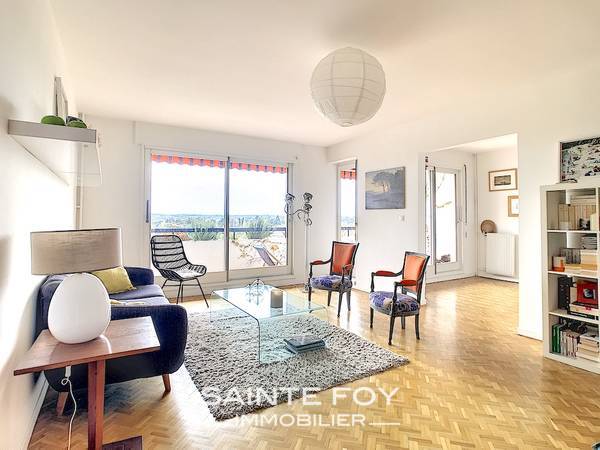 2021039 image2 - Sainte Foy Immobilier - Ce sont des agences immobilières dans l'Ouest Lyonnais spécialisées dans la location de maison ou d'appartement et la vente de propriété de prestige.