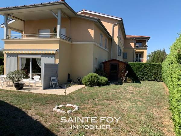 2021041 image2 - Sainte Foy Immobilier - Ce sont des agences immobilières dans l'Ouest Lyonnais spécialisées dans la location de maison ou d'appartement et la vente de propriété de prestige.