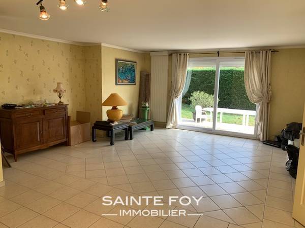 2021041 image3 - Sainte Foy Immobilier - Ce sont des agences immobilières dans l'Ouest Lyonnais spécialisées dans la location de maison ou d'appartement et la vente de propriété de prestige.
