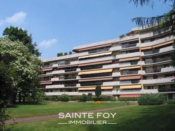 2021033 image4 - Sainte Foy Immobilier - Ce sont des agences immobilières dans l'Ouest Lyonnais spécialisées dans la location de maison ou d'appartement et la vente de propriété de prestige.