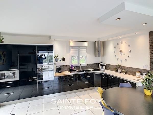 2020471 image2 - Sainte Foy Immobilier - Ce sont des agences immobilières dans l'Ouest Lyonnais spécialisées dans la location de maison ou d'appartement et la vente de propriété de prestige.