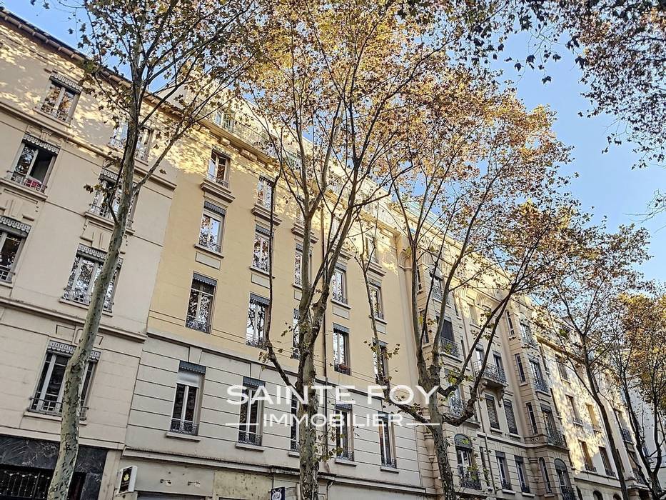 2020075 image1 - Sainte Foy Immobilier - Ce sont des agences immobilières dans l'Ouest Lyonnais spécialisées dans la location de maison ou d'appartement et la vente de propriété de prestige.