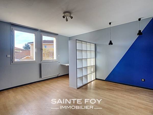2020459 image7 - Sainte Foy Immobilier - Ce sont des agences immobilières dans l'Ouest Lyonnais spécialisées dans la location de maison ou d'appartement et la vente de propriété de prestige.