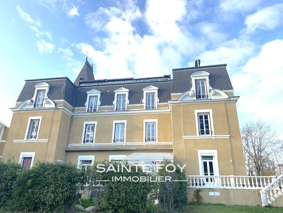 2021068 image1 - Sainte Foy Immobilier - Ce sont des agences immobilières dans l'Ouest Lyonnais spécialisées dans la location de maison ou d'appartement et la vente de propriété de prestige.