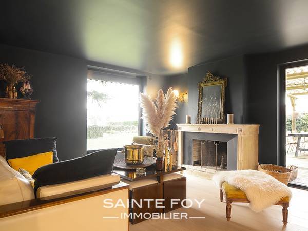 2021081 image5 - Sainte Foy Immobilier - Ce sont des agences immobilières dans l'Ouest Lyonnais spécialisées dans la location de maison ou d'appartement et la vente de propriété de prestige.