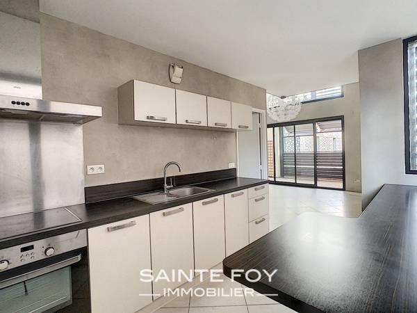 2021086 image4 - Sainte Foy Immobilier - Ce sont des agences immobilières dans l'Ouest Lyonnais spécialisées dans la location de maison ou d'appartement et la vente de propriété de prestige.