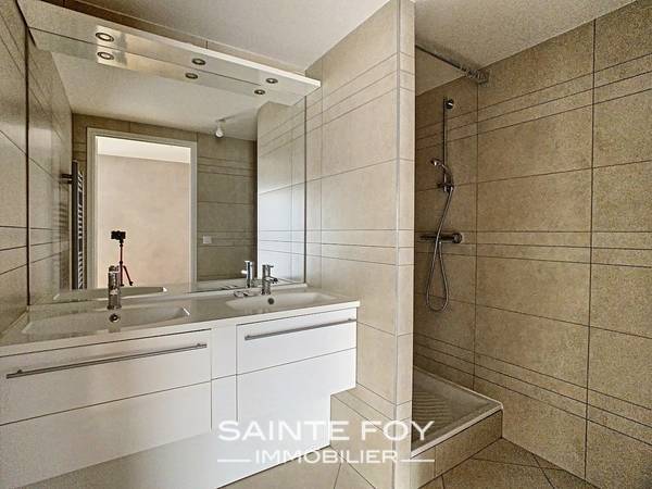 2021086 image6 - Sainte Foy Immobilier - Ce sont des agences immobilières dans l'Ouest Lyonnais spécialisées dans la location de maison ou d'appartement et la vente de propriété de prestige.